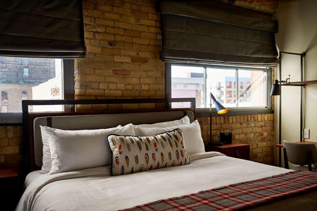 Hewing Hotel Minneapolis Room photo